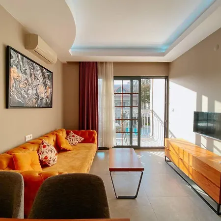 Oeluedeniz 1+1 Modern Summerhouse With Swimming Pool 公寓式酒店