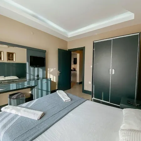 Oeluedeniz 1+1 Modern Summerhouse With Swimming Pool 公寓式酒店 4*