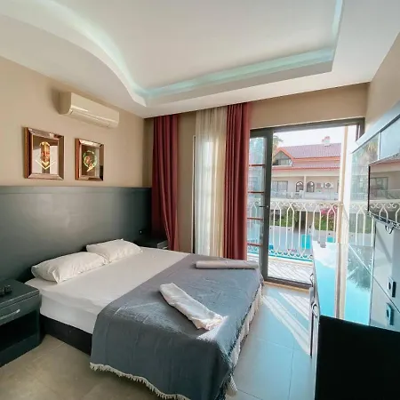 Oeluedeniz 1+1 Modern Summerhouse With Swimming Pool 4* 费特希耶
